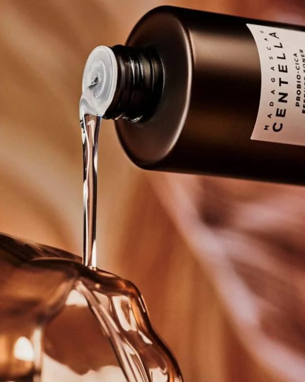 Madagascar Centella Probio Cica Essence Toner - Imagen 2